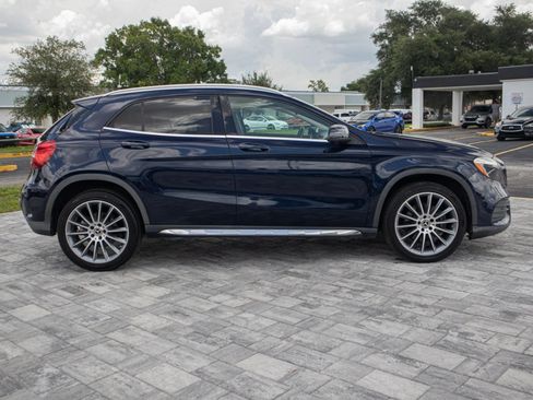 Used 2018 Mercedes-Benz GLA 250 w/ AMG Line Exterior image 9
