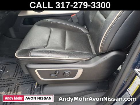 Used 2019 RAM 1500 Laramie AWD/4WD image 18