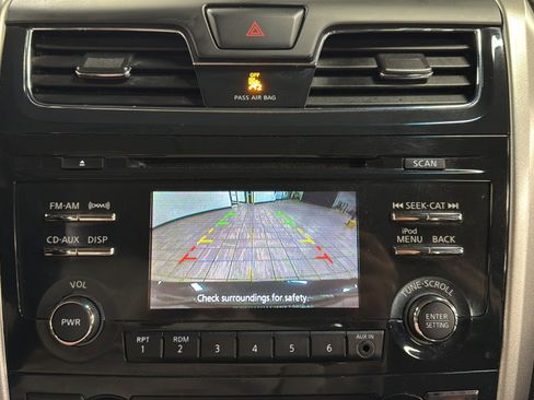 Used 2013 Nissan Altima 2.5 SV FWD image 28