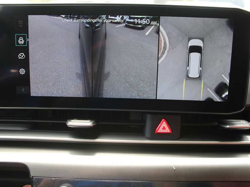 New 2025 Kia Carnival SX Prestige image 68