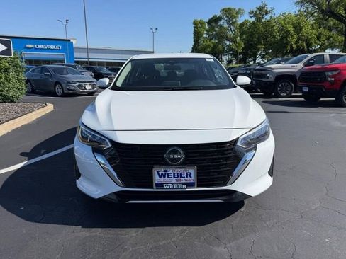 Used 2025 Nissan Sentra SV FWD image 8