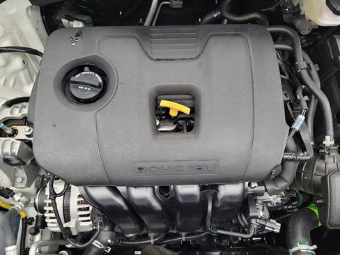 Used 2025 Kia Soul LX image 30