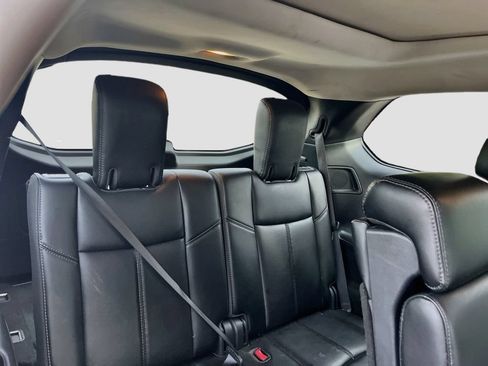 Used 2020 Nissan Pathfinder Platinum FWD image 28