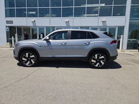 Certified 2026 Volkswagen Atlas Cross Sport SE AWD/4WD image 15