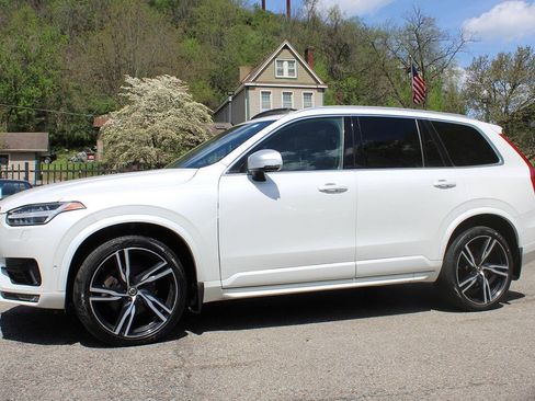 Used 2016 Volvo XC90 T6 R-Design w/ Vision Package AWD/4WD image 4
