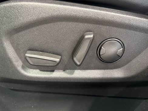 Used 2024 Ford Edge SEL AWD/4WD image 25