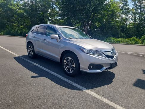 Used 2018 Acura RDX AWD w/ Advance Package image 3