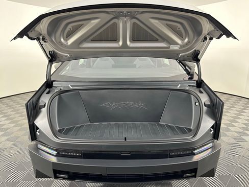 Used 2025 Tesla Cybertruck AWD Crew Cab image 27