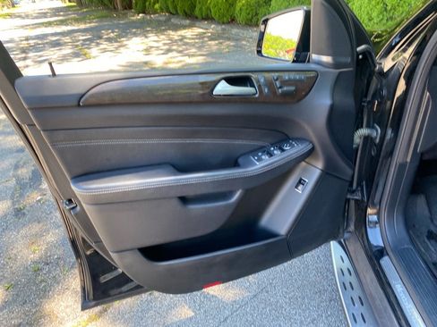 Used 2015 Mercedes-Benz ML 350 4MATIC image 11