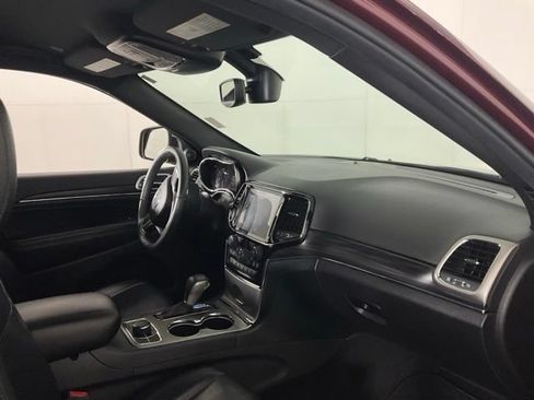 Used 2019 Jeep Grand Cherokee Limited AWD/4WD image 30
