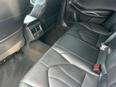 Certified 2022 Toyota Avalon XLE image 12