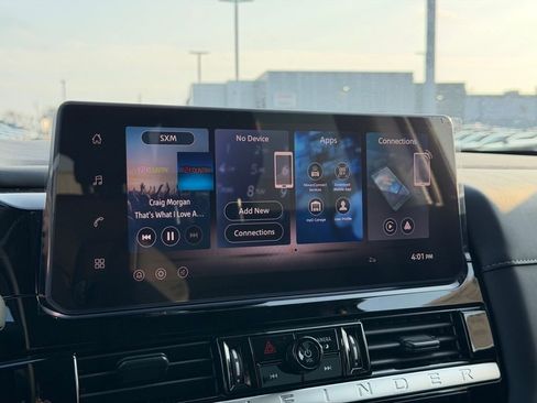 New 2026 Nissan Pathfinder SL w/ SL Premium Package image 26