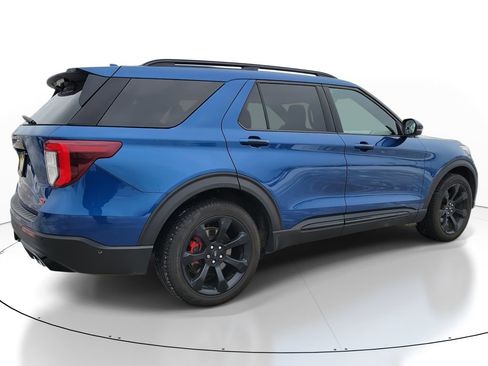 Used 2020 Ford Explorer ST w/ ST Street Pack image 4