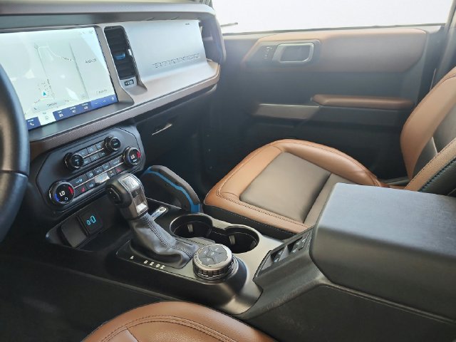 Used 2023 Ford Bronco Outer Banks AWD/4WD image 10