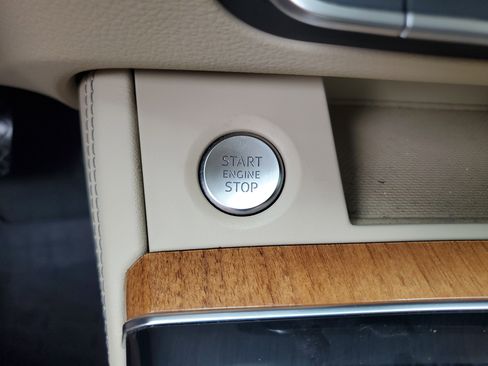 Used 2022 Audi Q5 e Premium Plus image 28