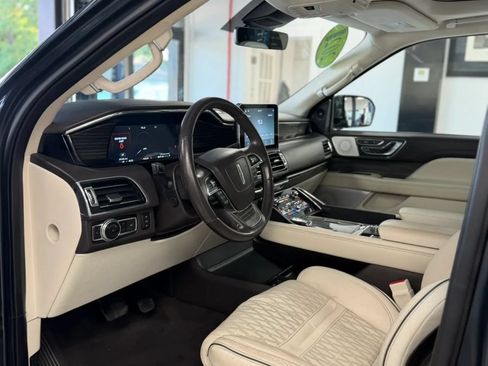 Used 2021 Lincoln Navigator L Black Label AWD/4WD image 13