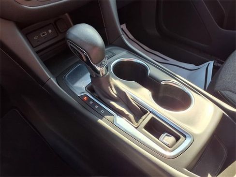 Used 2022 Chevrolet Equinox LT image 67