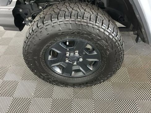 Used 2023 Jeep Gladiator Mojave w/ Cold Weather Group AWD/4WD image 29