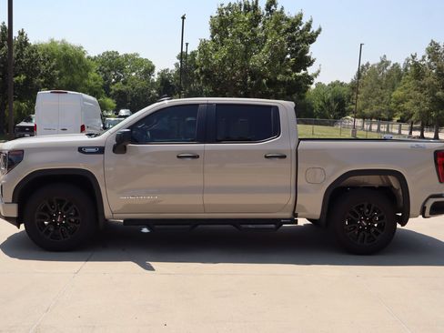 Used 2026 GMC Sierra 1500 Pro w/ Graphite Edition AWD/4WD image 7