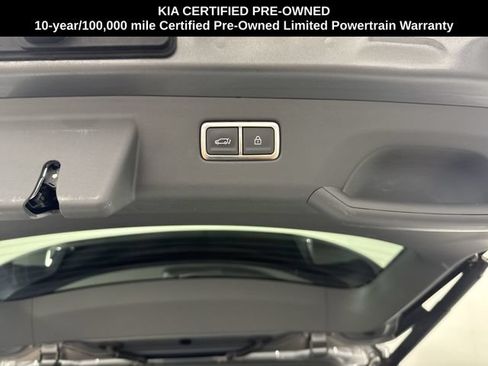 Certified 2024 Kia EV9 Light Long Range RWD image 33