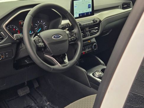 Certified 2022 Ford Escape SE w/ Cold Weather Package image 22