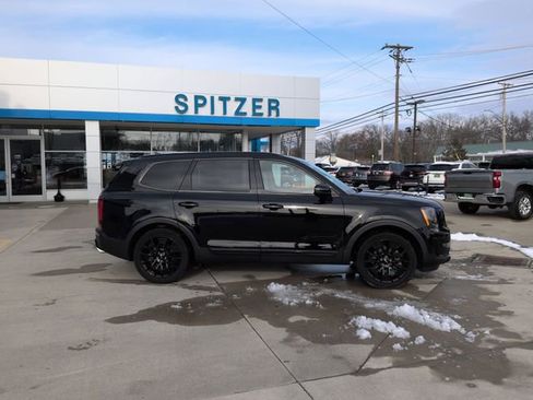 Used 2022 Kia Telluride EX w/ EX Premium Package image 11