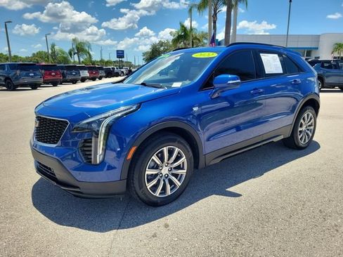 Used 2022 Cadillac XT4 Sport FWD image 2