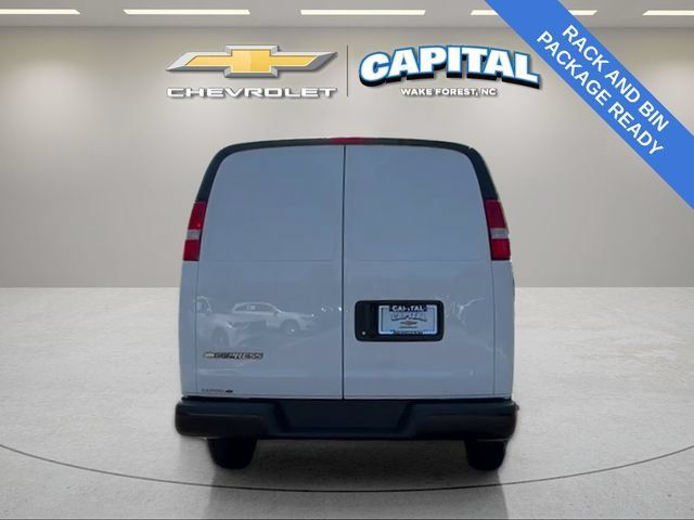 Used 2025 Chevrolet Express 2500 w/ Driver Convenience Package RWD image 6