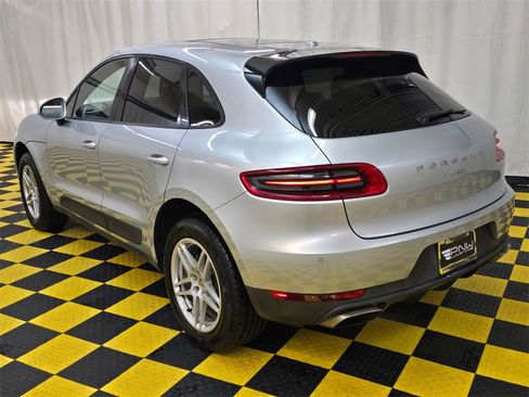 Used 2018 Porsche Macan image 5