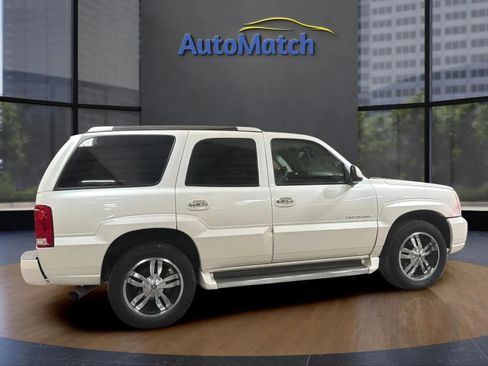 Used 2005 Cadillac Escalade AWD image 11