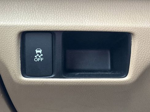 Used 2012 Honda Accord EX-L image 21