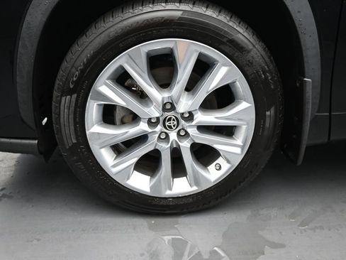 Used 2021 Toyota Highlander Limited image 12