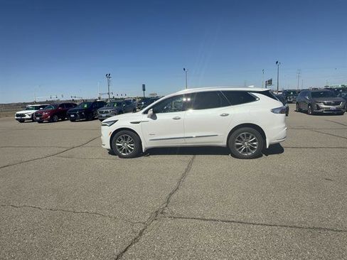 Used 2022 Buick Enclave Avenir w/ LPO, Floor Liner Package AWD/4WD image 5