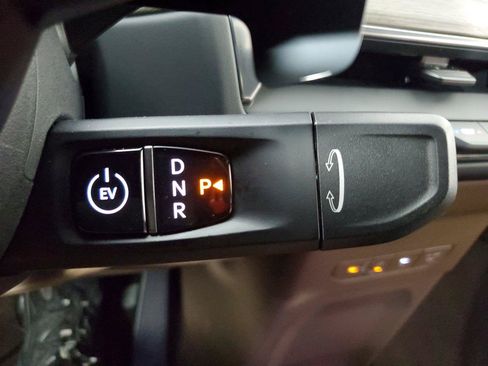 Used 2024 Kia EV9 Land AWD/4WD image 31