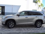 Used 2015 Toyota Highlander XLE image 4