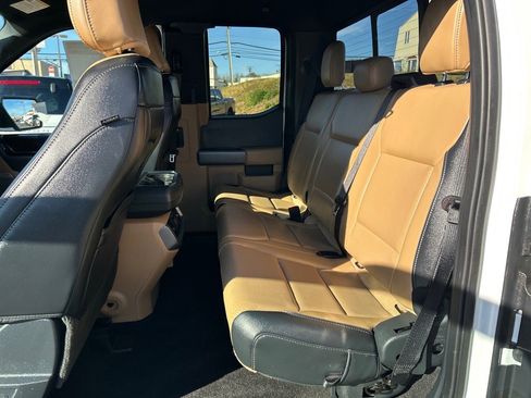 Used 2022 Ford F150 Lariat w/ Equipment Group 502A High image 7