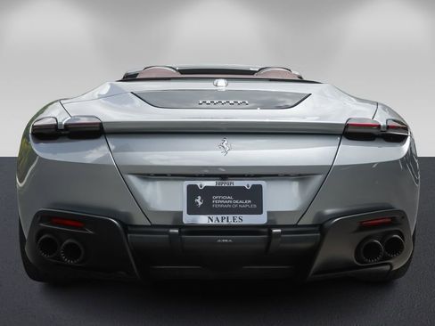 Certified 2024 Ferrari Roma Base image 4