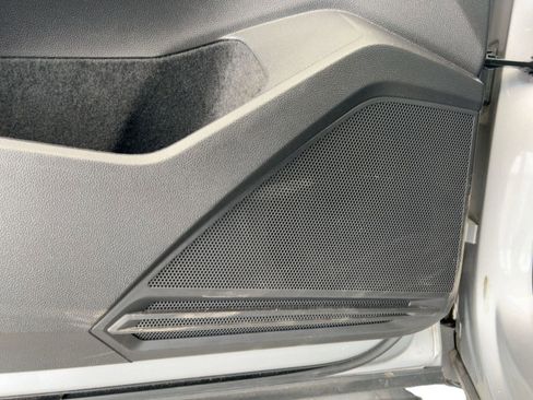 Used 2022 Volkswagen Tiguan S image 21