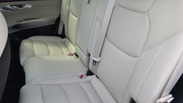Used 2026 Genesis GV70 2.5T Select AWD/4WD image 11