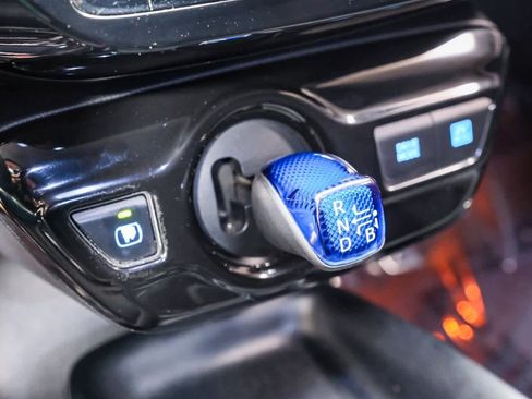 Used 2016 Toyota Prius Two image 21