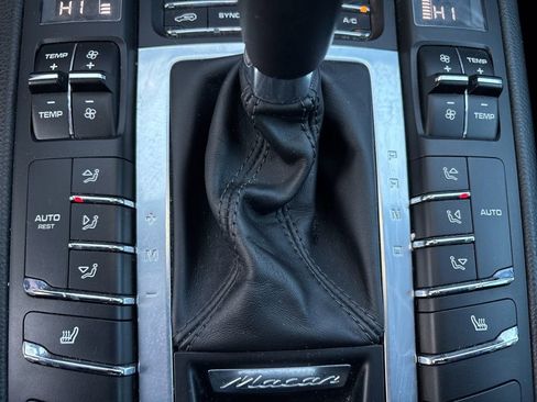 Used 2018 Porsche Macan image 9