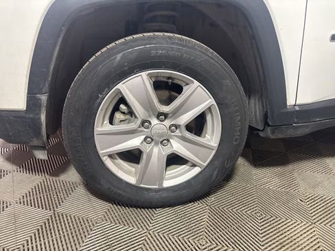 Used 2022 Jeep Compass Latitude AWD/4WD image 48
