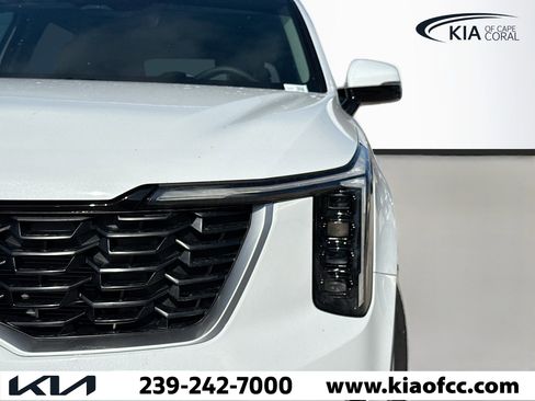 New 2026 Kia Sorento LX image 9