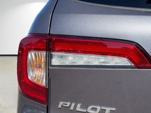 Used 2022 Honda Pilot Special Edition image 10