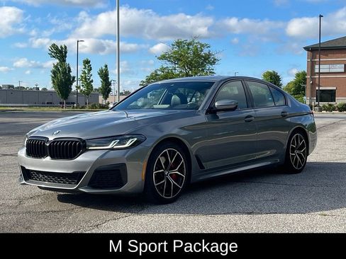 Used 2023 BMW 530i xDrive w/ M Sport Package AWD/4WD image 3