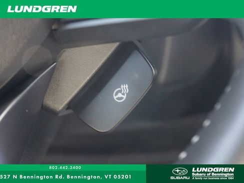 Certified 2025 Subaru Forester Limited image 32