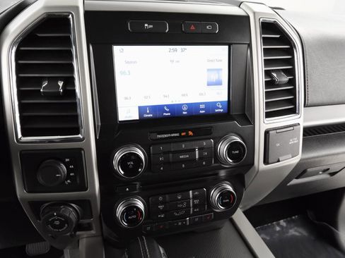 Used 2017 Ford F150 Lariat w/ Equipment Group 502A Luxury image 19