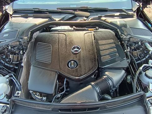 Certified 2024 Mercedes-Benz C 300 4MATIC Sedan image 24