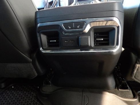 Used 2021 GMC Sierra 1500 AT4 w/ AT4 Value Package image 9