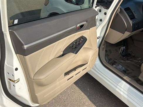 Used 2011 Honda Civic EX-L image 12